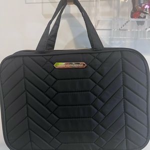 AIMEE KESTENBERG JENNA HANGING COSMETIC BAG NWOT